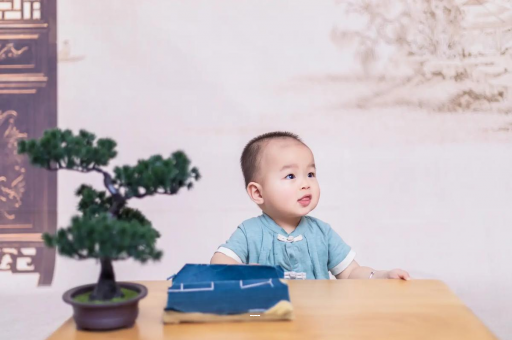 台州宝宝吐黄水是怎么回事 台州宝宝吐黄水是怎么回事